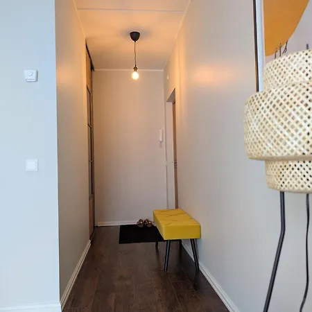 Spacious With Sauna, Terrace And Private Parking Parnu